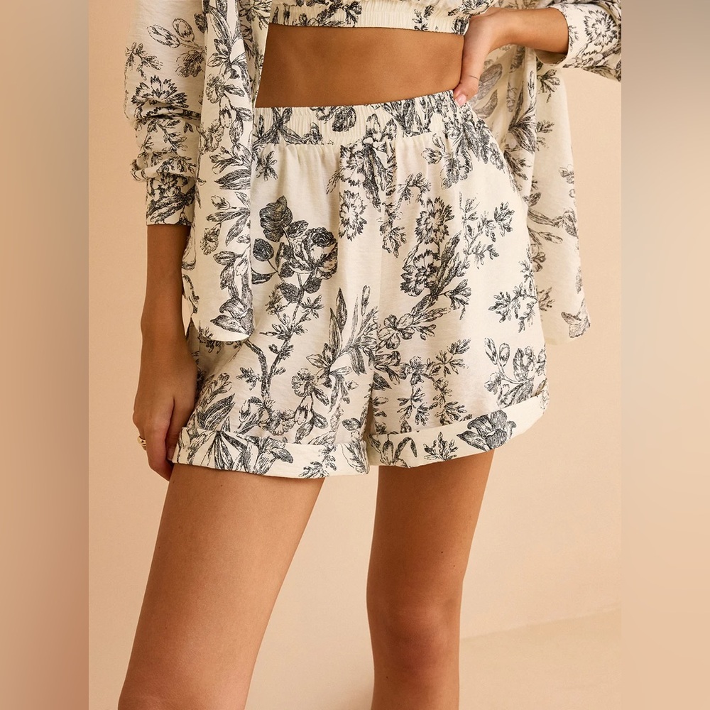 139 Commense Floral Print Three-Piece Set - Picture 7 of 7